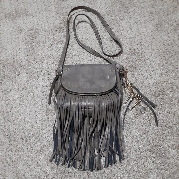 Aldo fringed like new purse. Used only once. EUC. - Picture 1 of 6